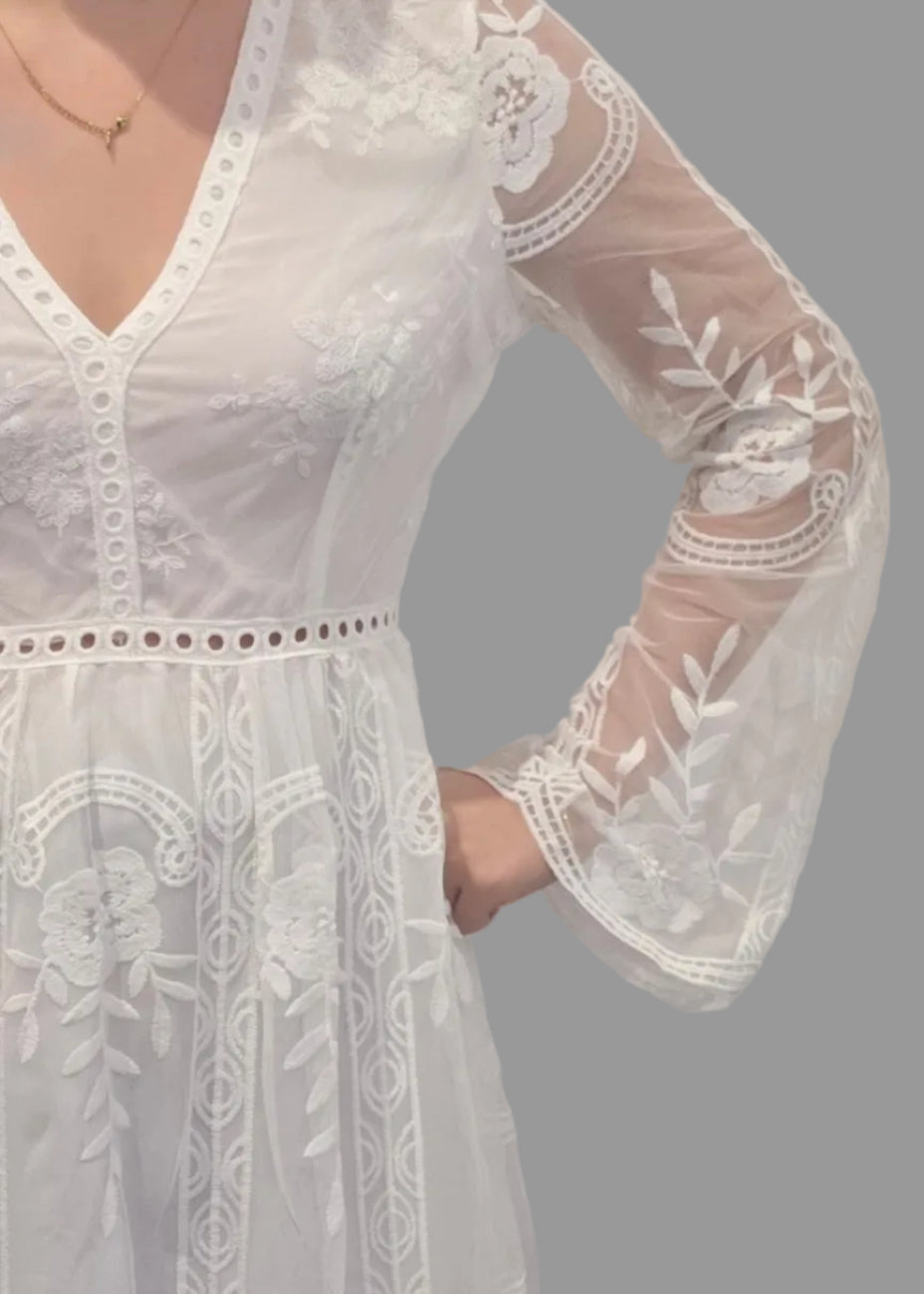 CLEARANCE Janis Flared Sleeve Lace Dress | 2 LEFT