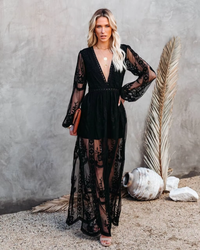 Janis Black Lace Silhouette Dress